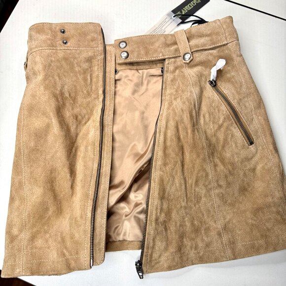 BlankNYC Tan Suede 100% Leather High Rise Moto Zip Detail Mini Skirt Size 25 NEW - Picture 2 of 7